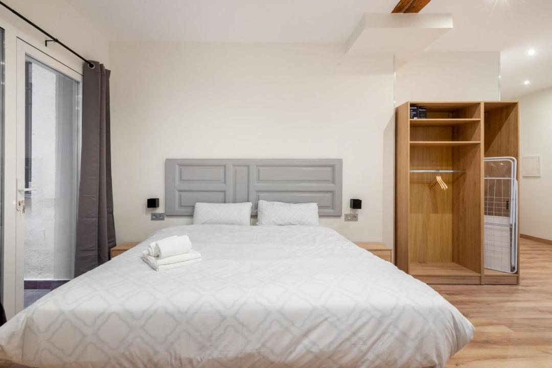 1 Bedroom 1 Bathroom Furnished - Justicia - Cozy - Mintystay Madryt Zewnętrze zdjęcie